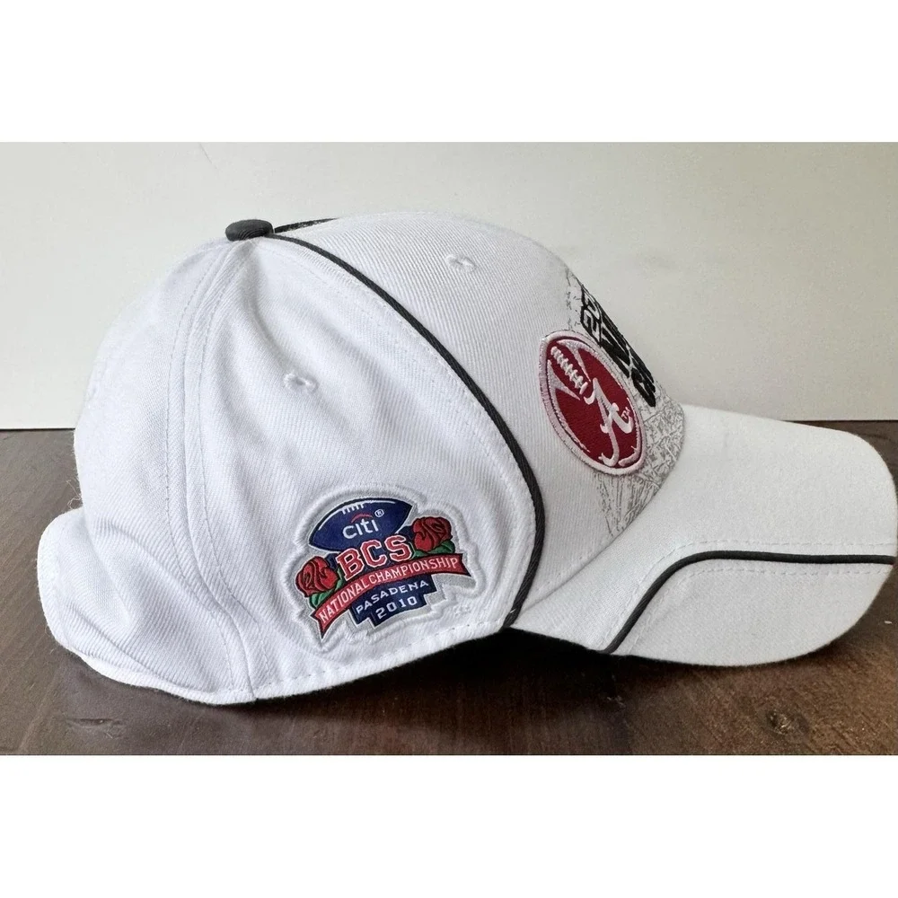 Alabama Crimson Tide Hat Mens One Size White NCAA Football Nike 2009 Champs